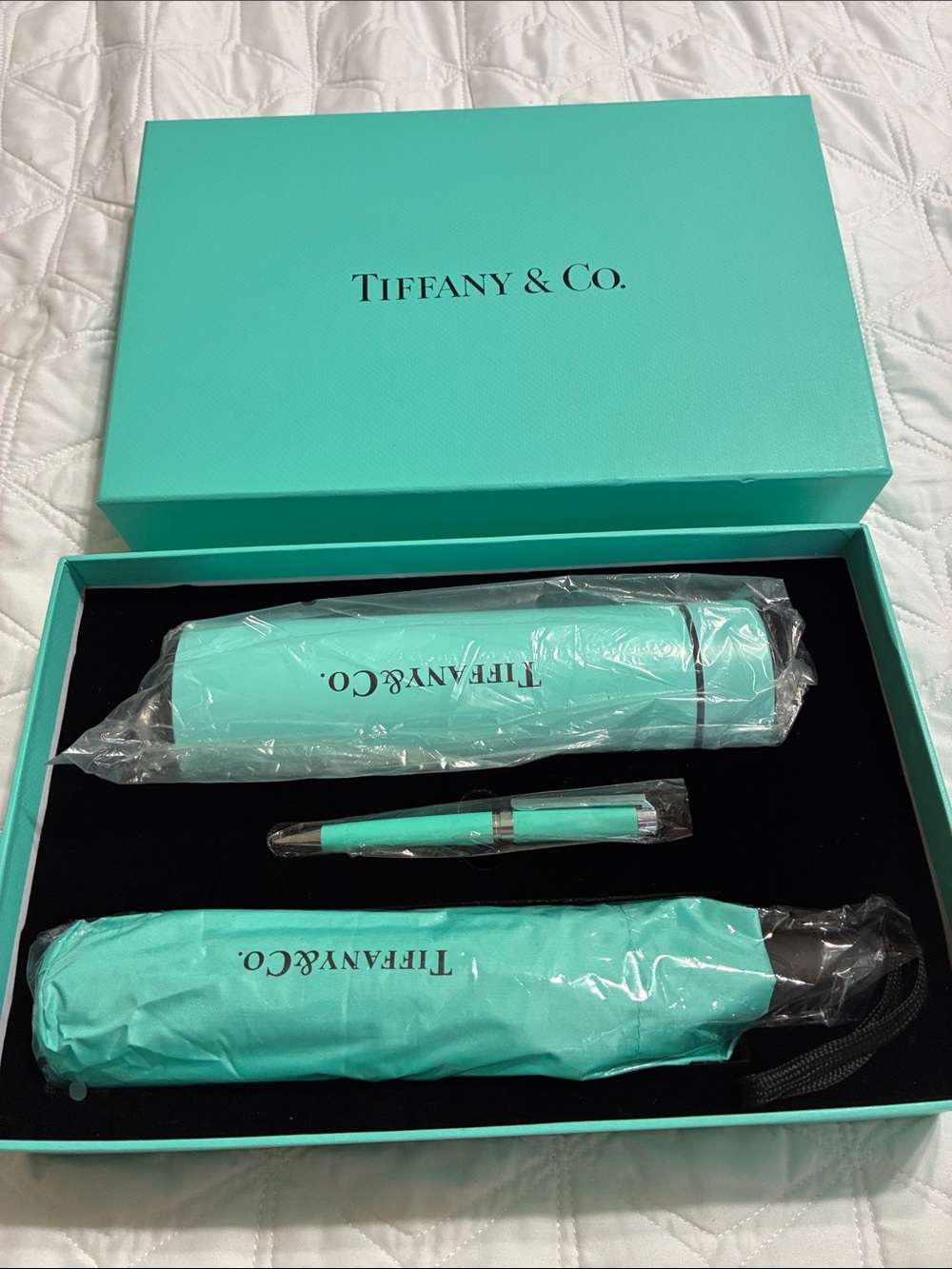 Tiffany & Co. Umbrella Thermos and Pen Gift set New in Box